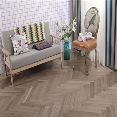 American Walnut Herringbone pre domácu kanceláriu